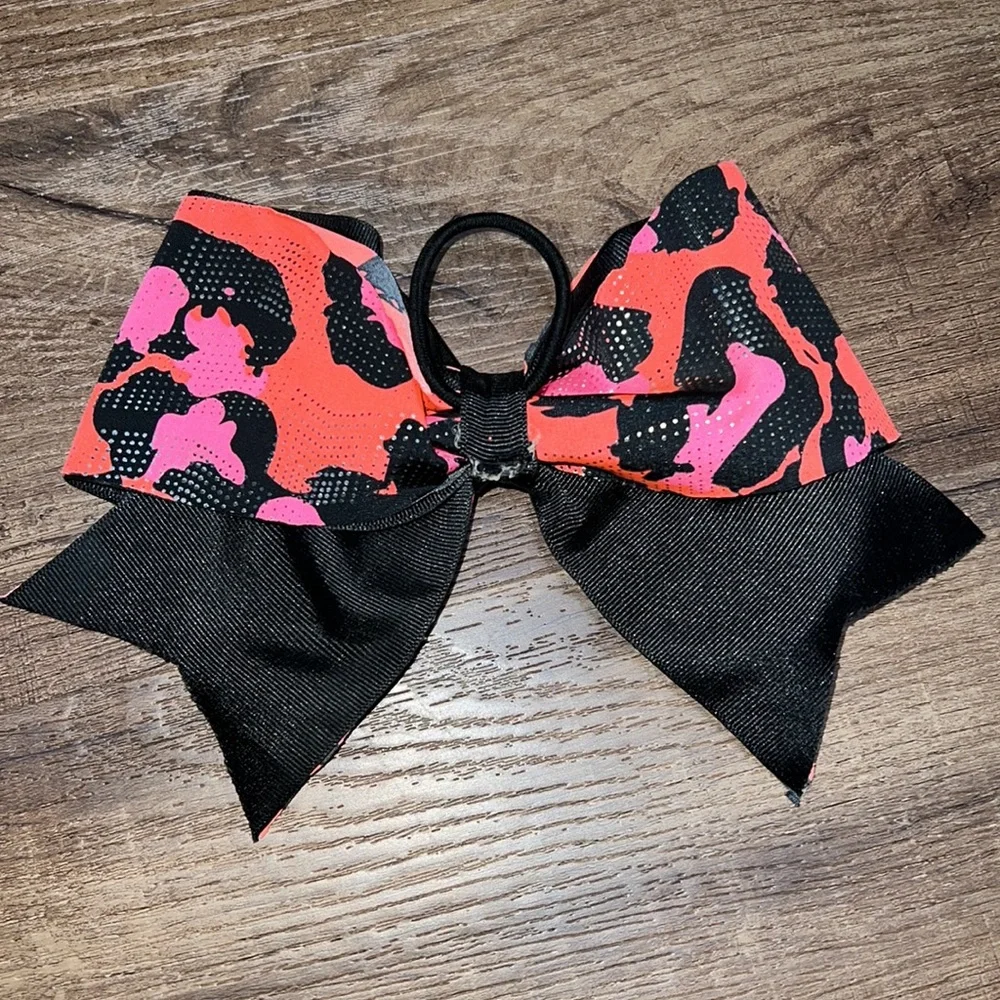 Brand new! Handmade Cheetah Print Cheerleading Bow